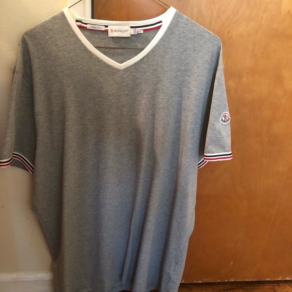 Moncler V-neck t-shirt